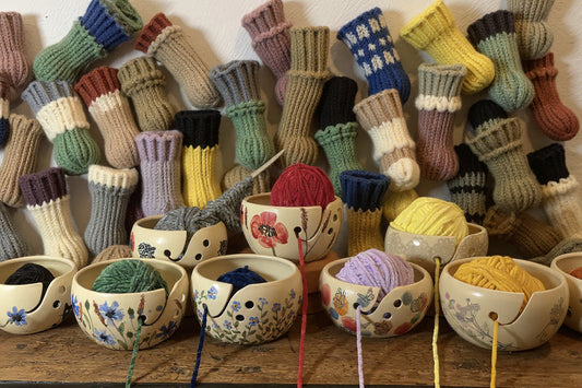 Rokām darināta keramikas dzijas bļoda — saglabājiet savu dziju sakārtotu un stilīgu