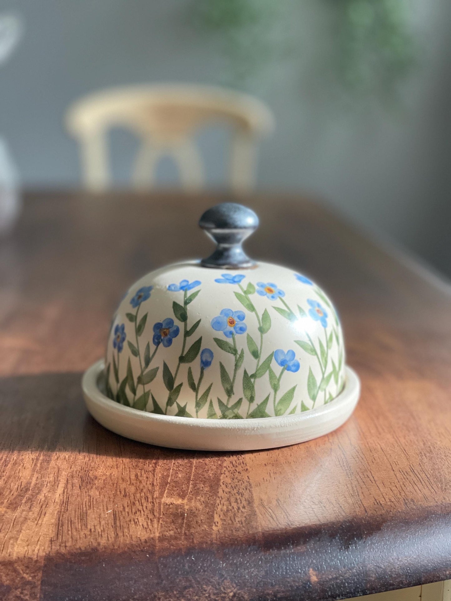 Keramikas sviesta trauks