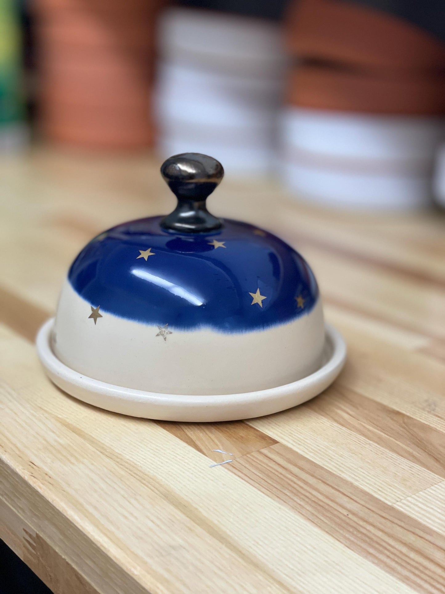 Keramikas sviesta trauks 