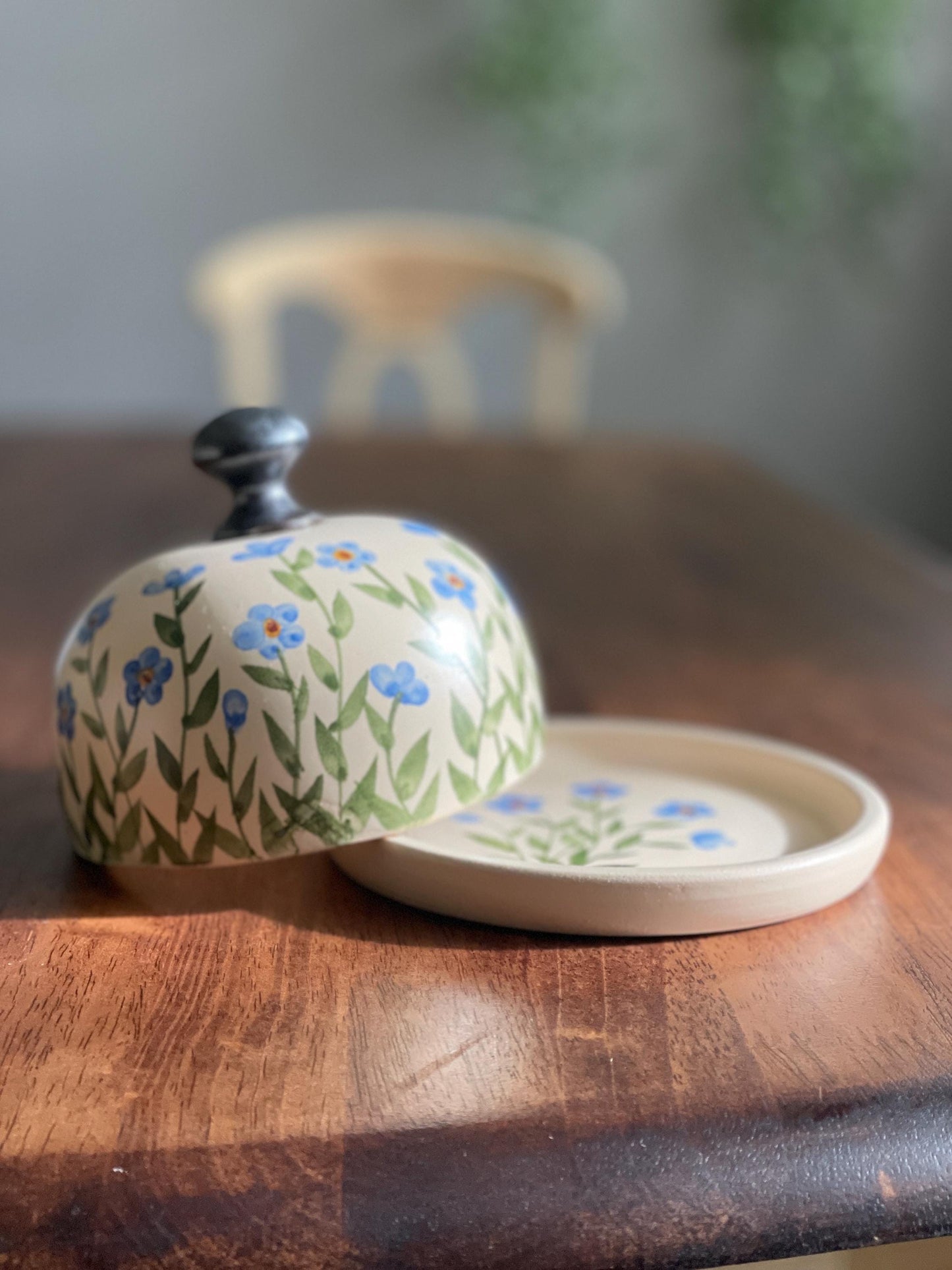 Keramikas sviesta trauks