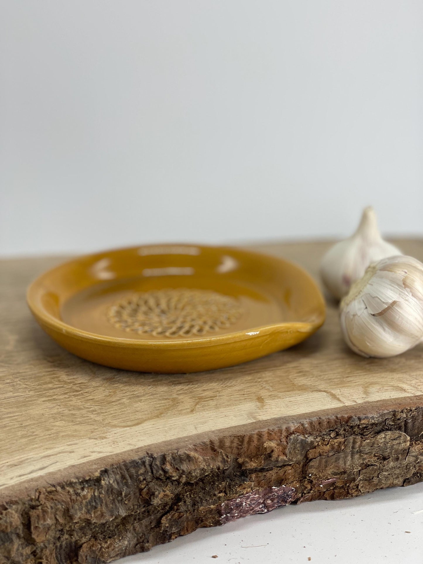 Ķiploku rīve, karotes paliktnis