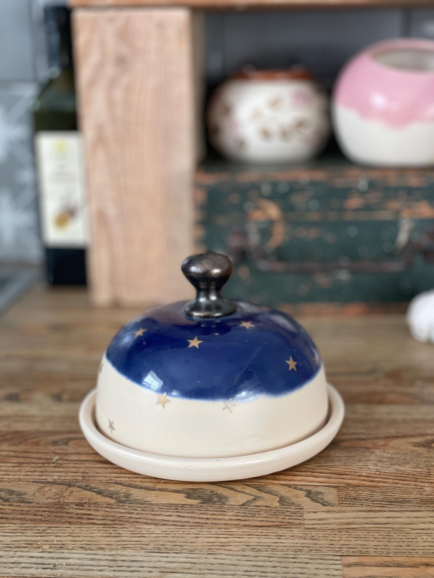 Keramikas sviesta trauks 