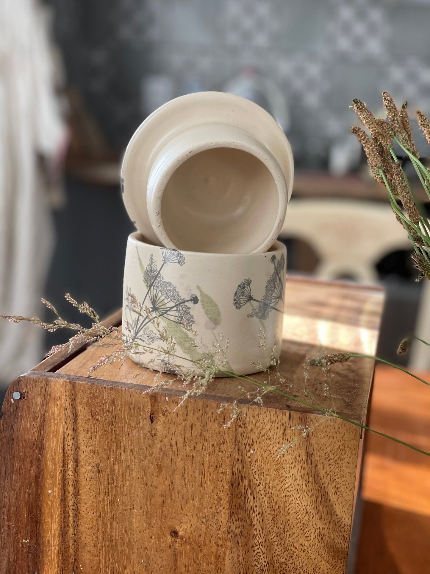 Sviesta zvaniņš. Uzglabā sviestu bez ledusskapja