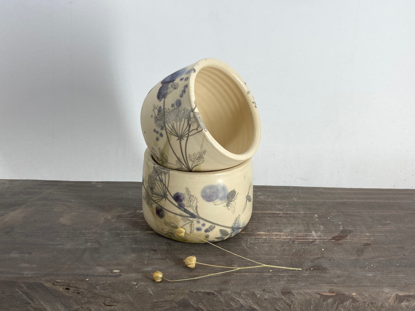 2 trauciņu komplekts. Mazas glāzītes. 