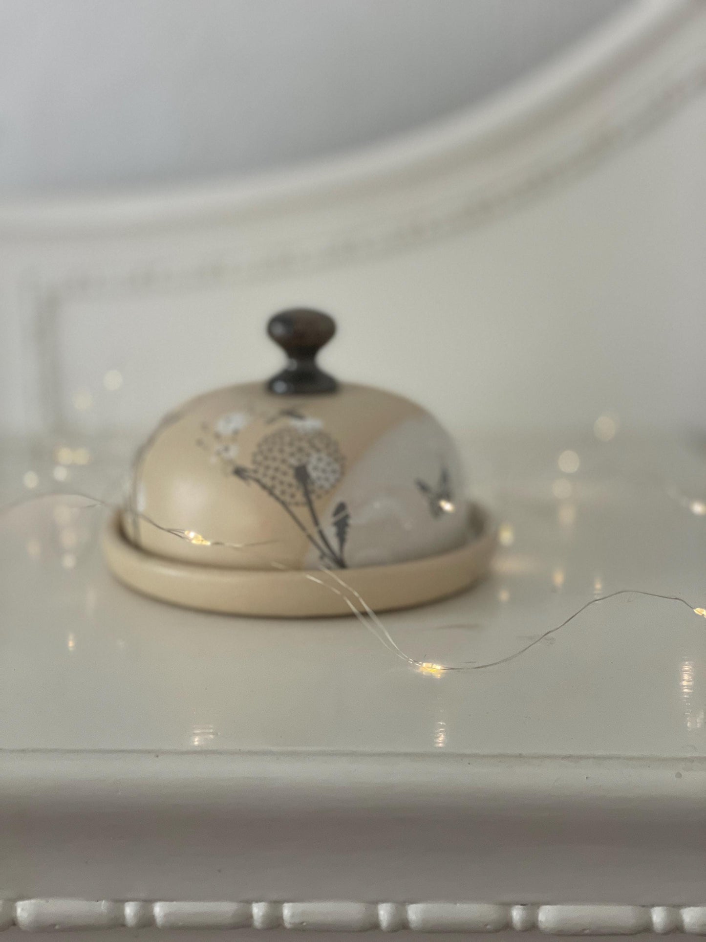 Sviesta trauks – vienkāršs, elegants un funkcionāls