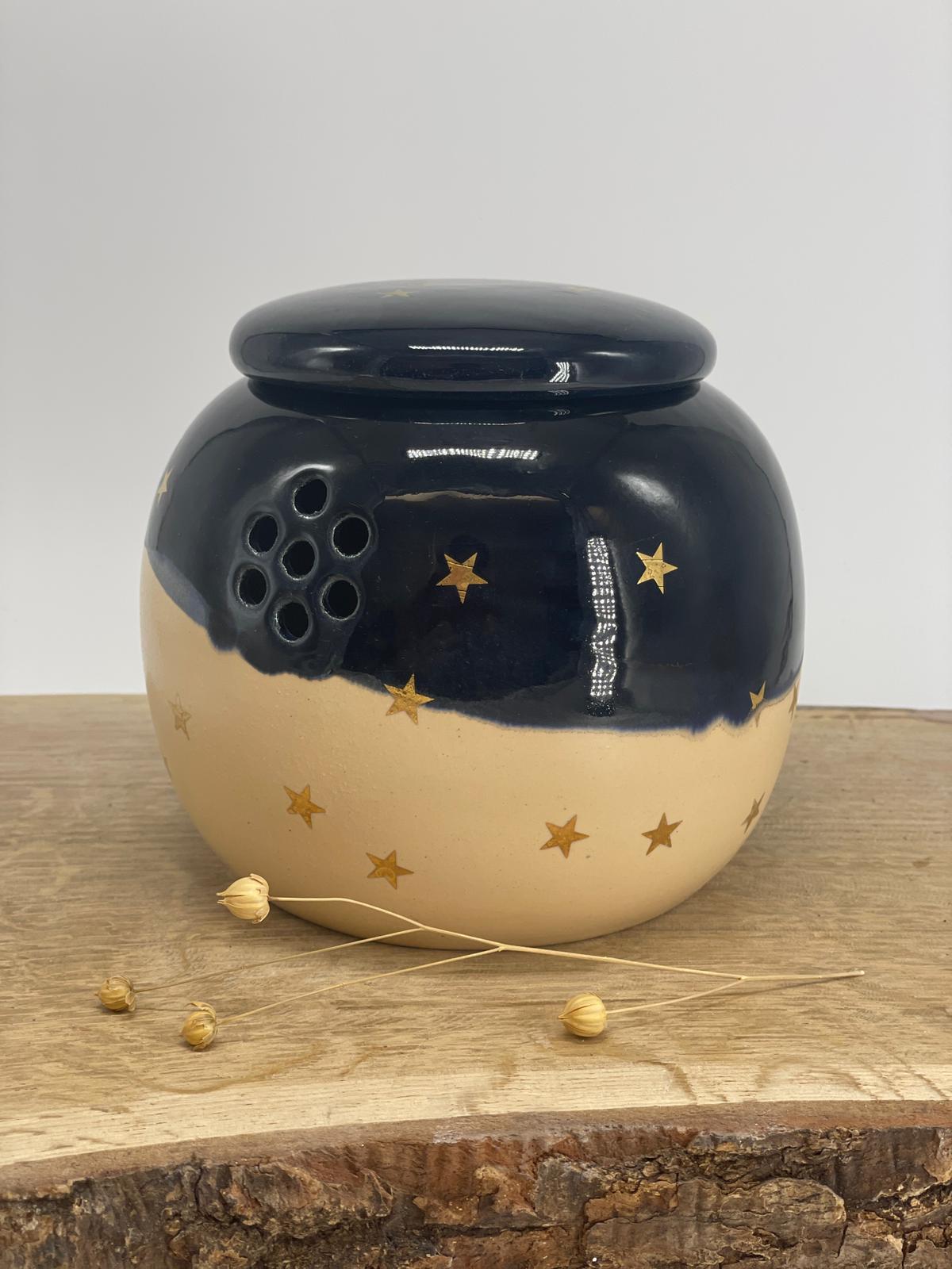 Ķiploku pods ar zvaigznēm