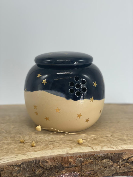 Ķiploku pods ar zvaigznēm