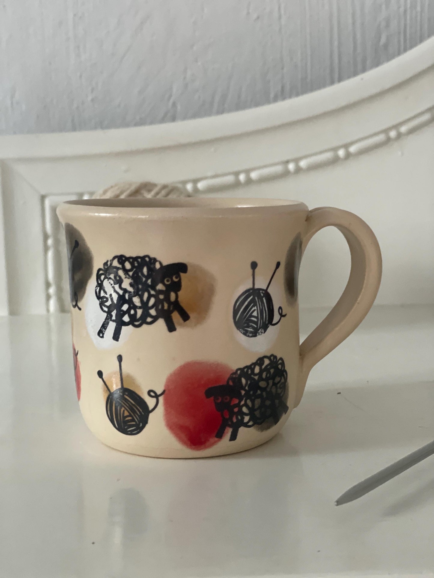 Melno aitu krūzīte