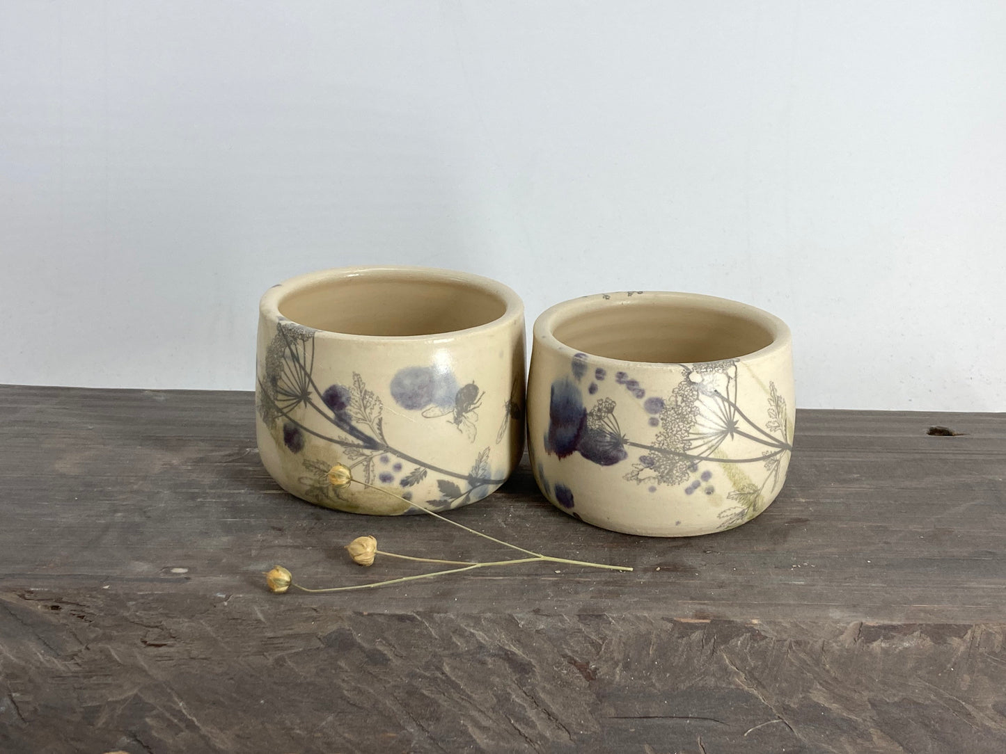 2 trauciņu komplekts. Mazas glāzītes. 