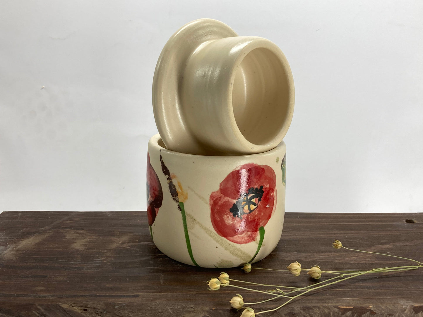 Sviesta zvaniņš. Uzglabā sviestu bez ledusskapja